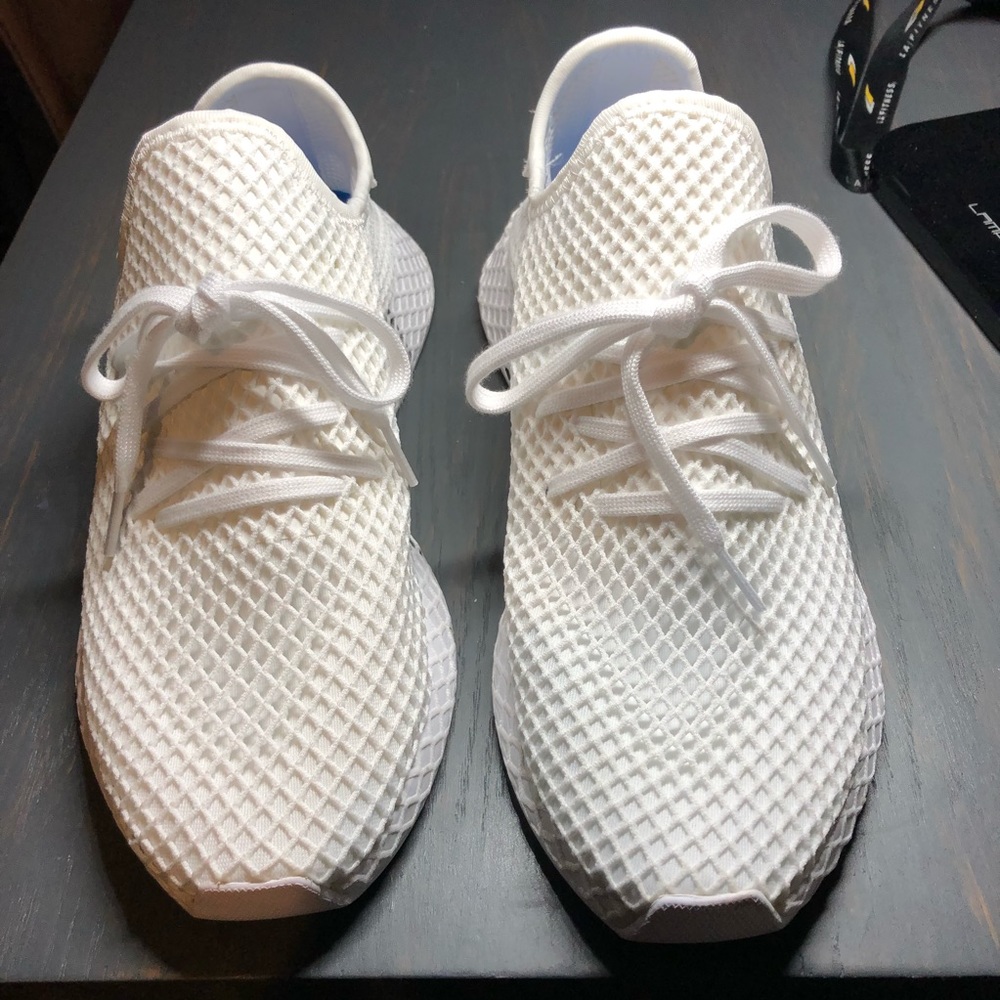 Men’s Adidas Originals Deerupt runners